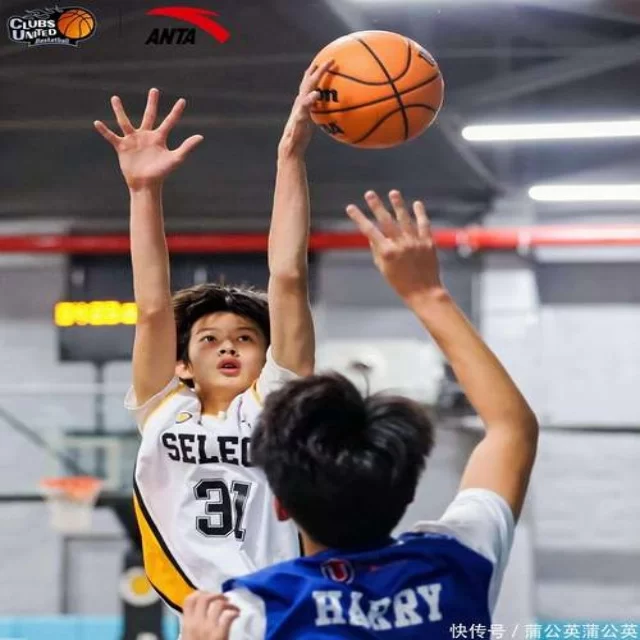 足球杯赛焦点对决：阵容分析透视第158组激战